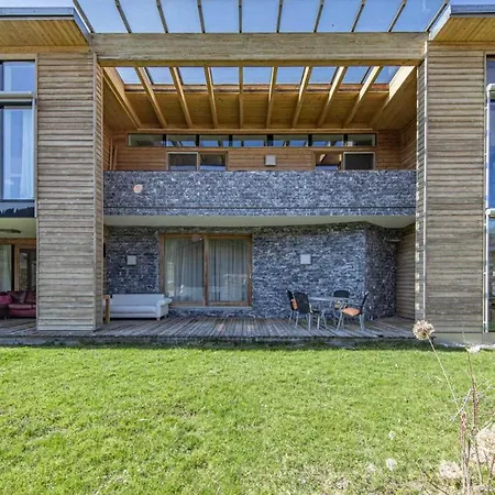 Apartment Boutique West Hill